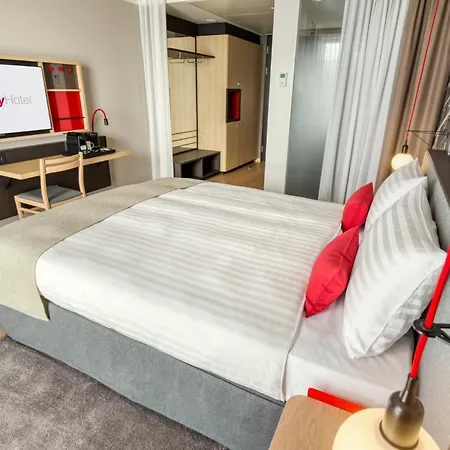 Intercityhotel Amsterdam Schiphol Airport-2