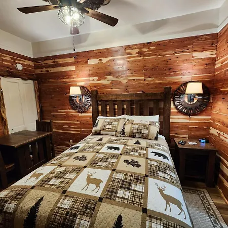 Log Cabin Inn-3