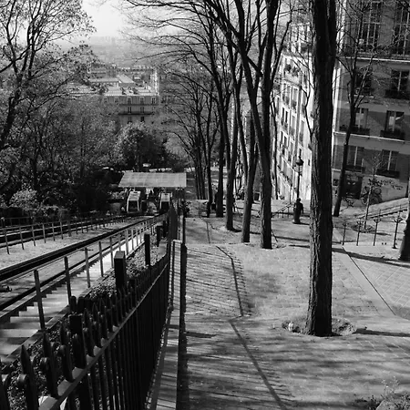 Hotel De Flore - Montmartre-3