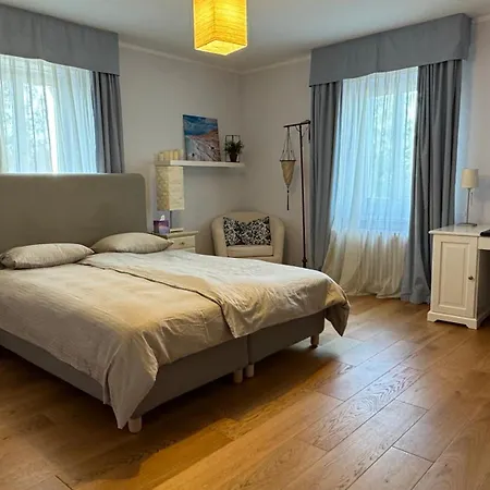 Private Villa in Central Zurich-3
