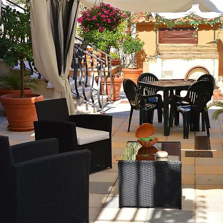 Hotel Maximo-3