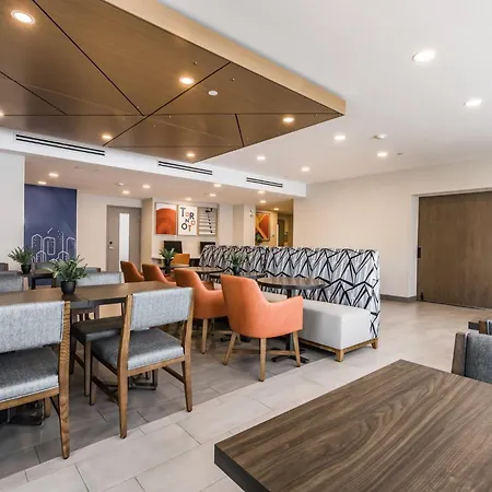 Holiday Inn Express Toronto-North York By Ihg-3