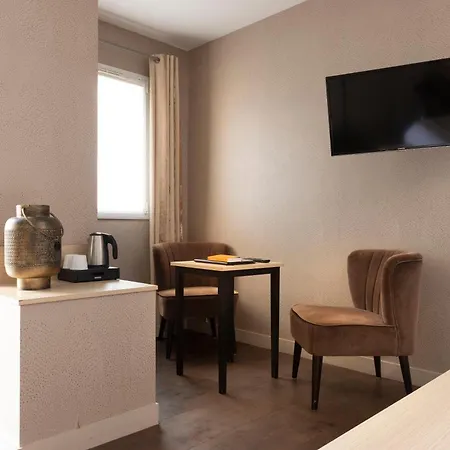 Hostellerie de la Renaissance - Les Collectionneurs-2