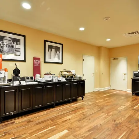 Hampton Inn & Suites North Charleston-University Boulevard-3