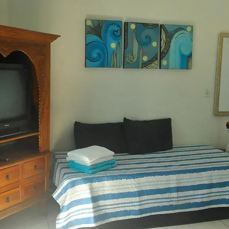 Azur Guesthouse-3