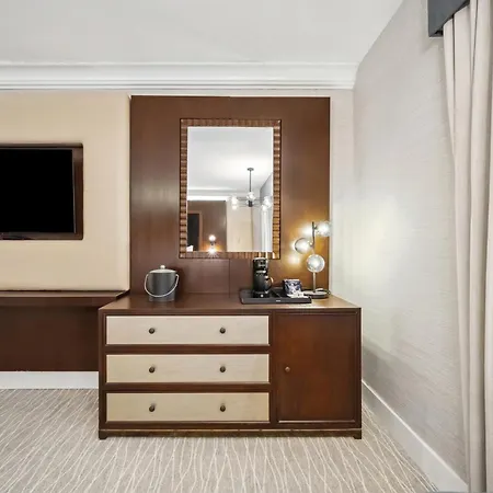 Lexington Plaza Hotel-3