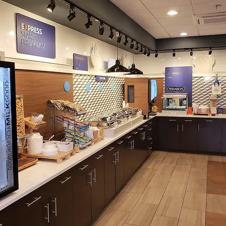 Holiday Inn Express Baltimore BWI Airport West By Ihg-2