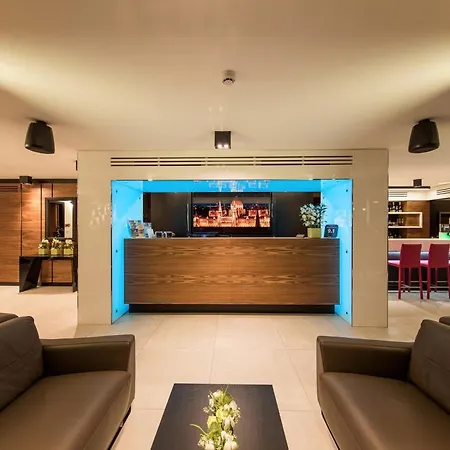 Boutique Hotel Victoria Budapest-3
