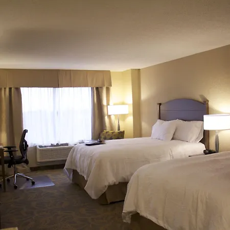 Hampton Inn Sydney-3