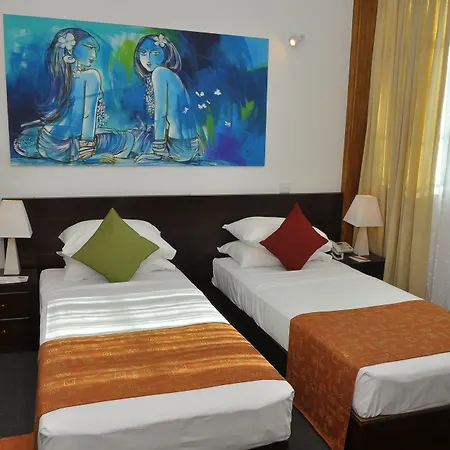 Amaara Sky Hotel Kandy-2