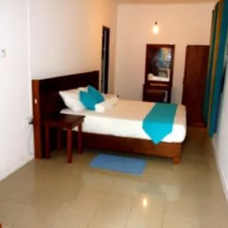 Tree Breeze Inn-3