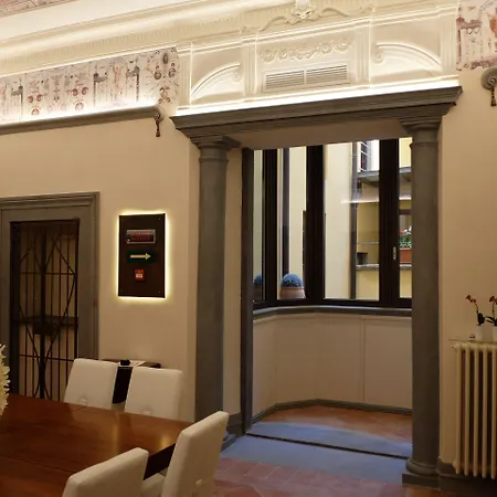 Hotel Renaissance-2