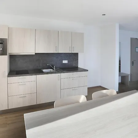 Apartment Hotel 37-2
