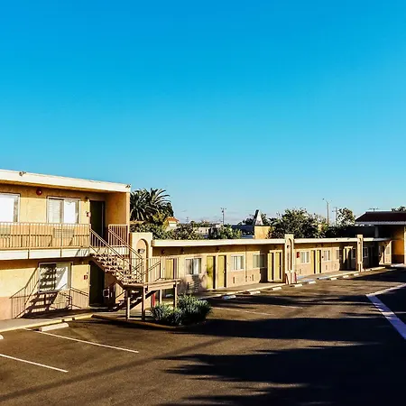 Tropic Lodge-3