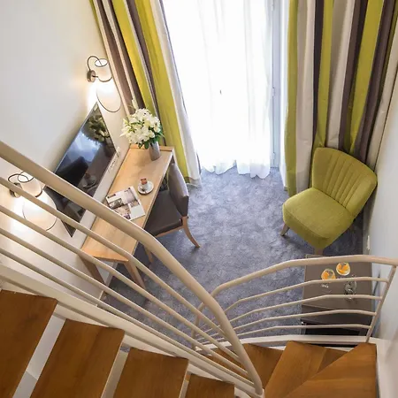 Mercure Nice Marche Aux Fleurs-2