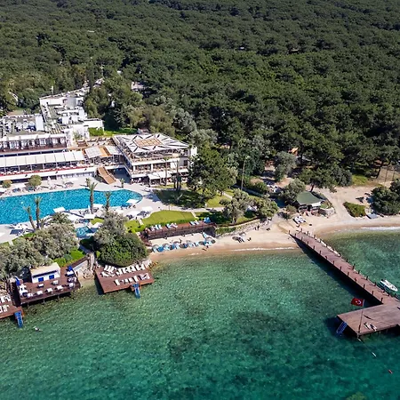 Doubletree By Hilton Bodrum Isil Club Ultra All-Inclusive Resort-2
