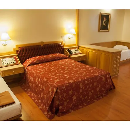 King Hotel-2