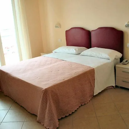 Hotel Souvenir-2