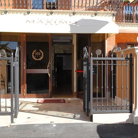 Hotel Maximo-2