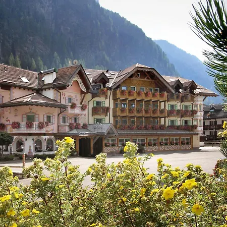 Hotel Soreghes Gran Chalet-2