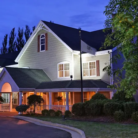 Country Inn & Suites By Radisson, Freeport, Il-2