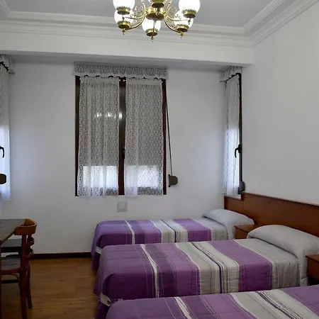 Hostal Oviedo-3