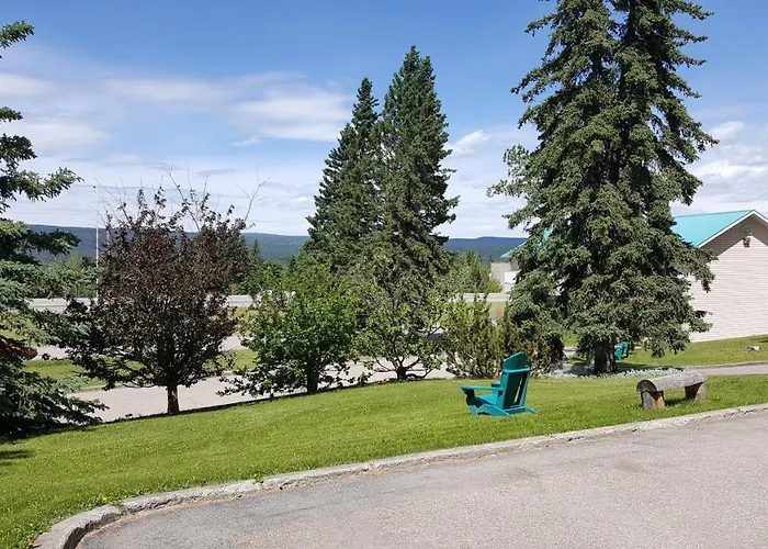 Pines Motel