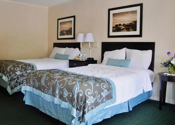 Azalea Inn & Suites