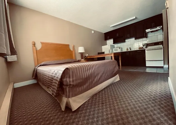 Twin Creeks Motel