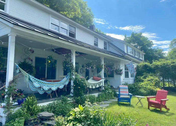 Artful Lodging & Retreats