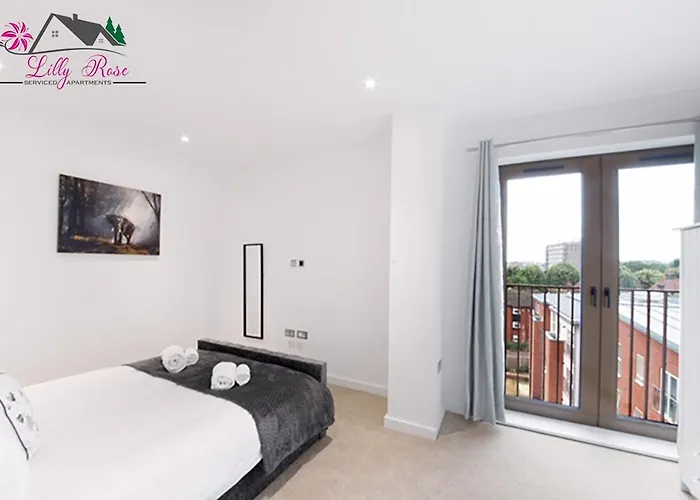 Lillyrose Serviced Apartments - St Albans City Centre, Parking