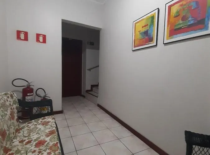 Apeninos Suites Basicas