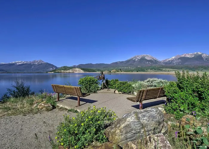 Mtn Views, Ground Floor: Rec Path And Lake Access