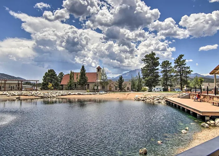 Mountain Cabin, Walk To Dining/Memorial Park!