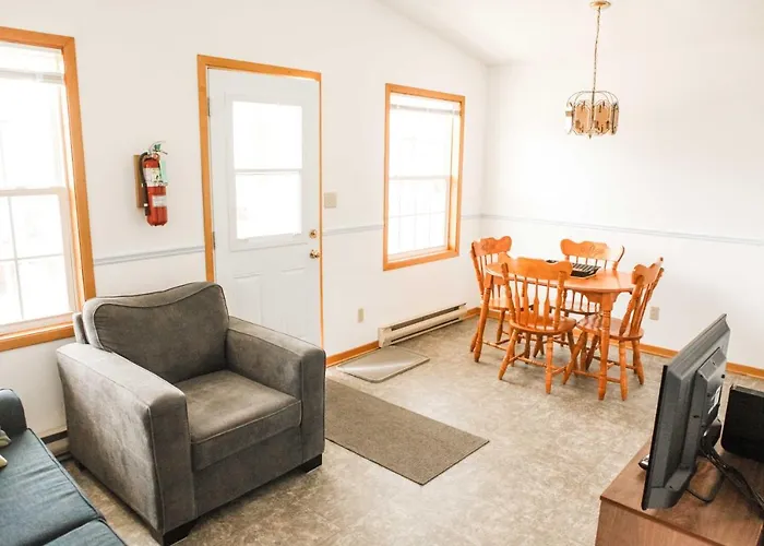 Peck'S Housekeeping Cottages