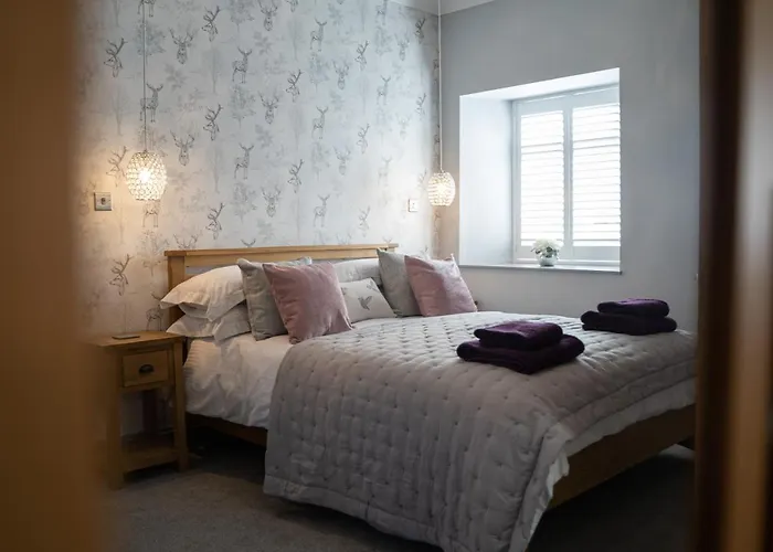Host & Stay - Lavender Cottage