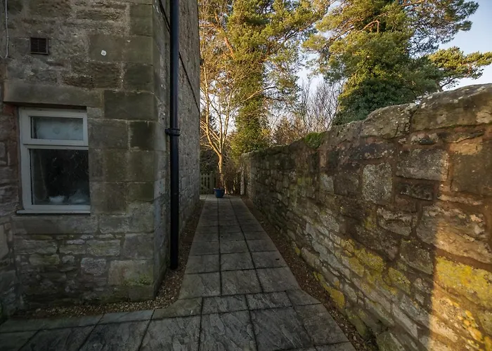 Host & Stay - Poppy Cottage