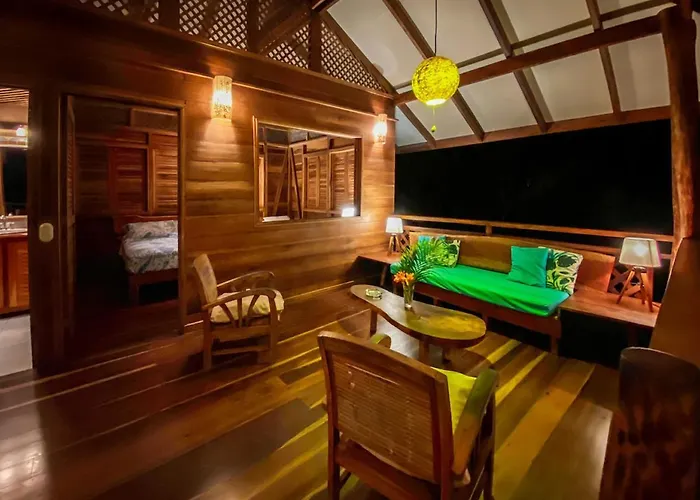 Finca Chica Lodge & Villas
