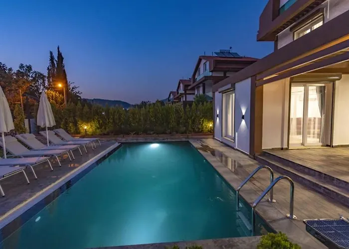 Bella- 4 Bedroom Holiday Villa In Oludeniz
