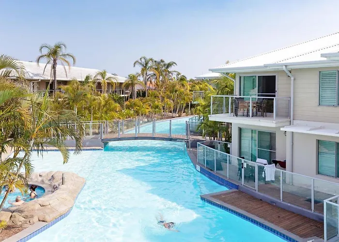 Pacific Blue: Dual Key Beachfront Resort with Air Conditioning