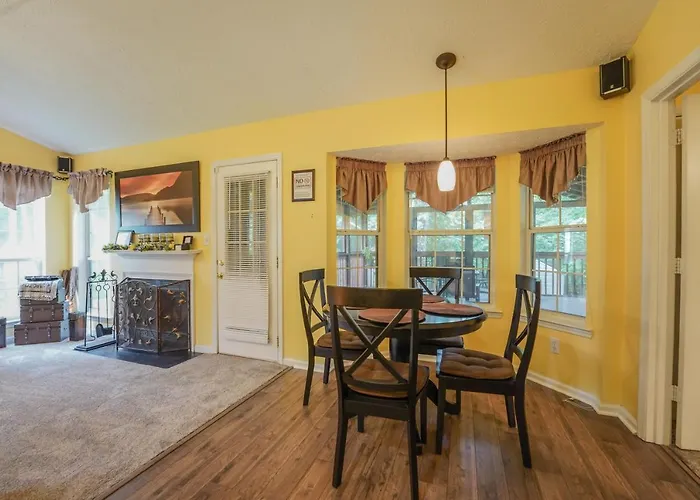 K & C Mountain View Cottage