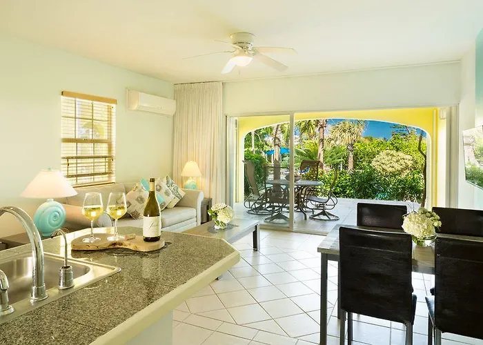 Trade Winds Condotel