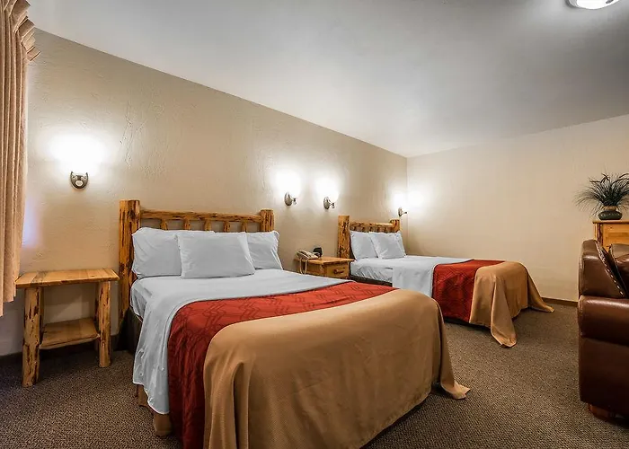 Econo Lodge Inn & Suites Kalispell - Glacier National Park Gateway