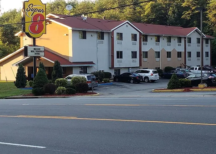 Super 8 By Wyndham Martinsville Va