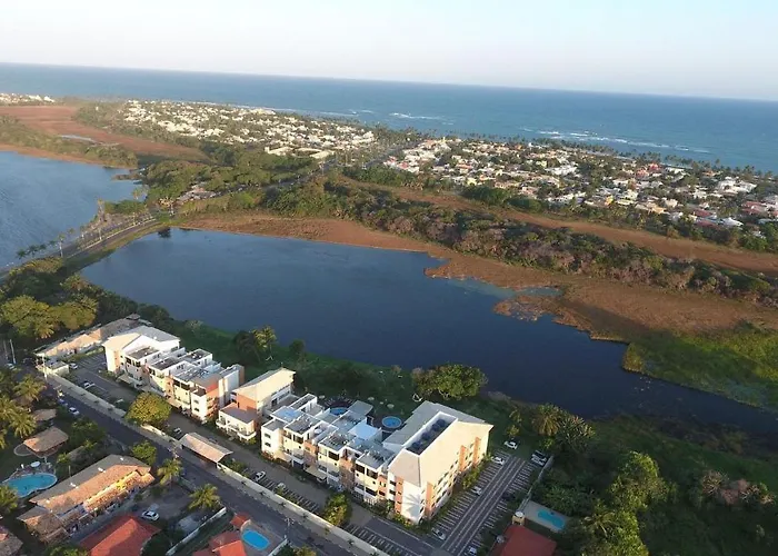 GUARAJUBA PARAÍSO DAS ÁGUAS - O ORIGINAL - são 12 APTS com 1, 2, e 3 quartos - PIONEIROS nesta plataforma desde 2016, OFERECEMOS CREDIBILIDADE - SE LIGA, temos o perfil com o maior número de avaliações positivas da região, seu PET é bem-vindo