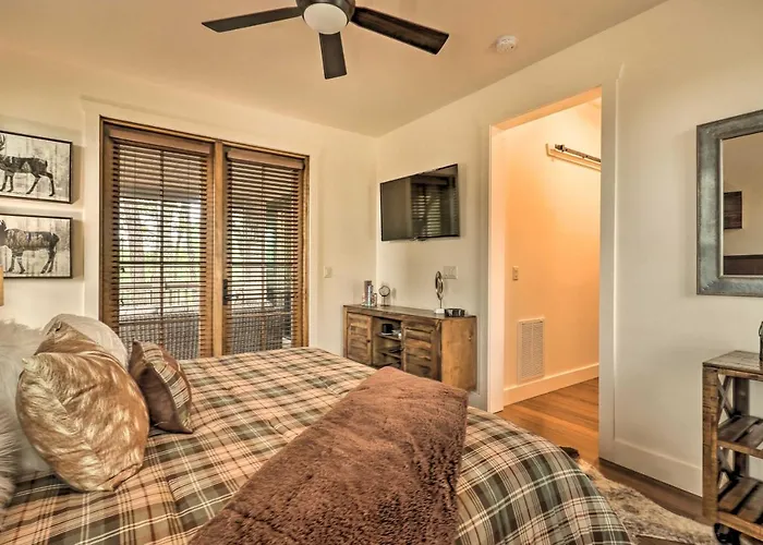 Hike, Fish & Golf! Serene Mtn Retreat In Glenville