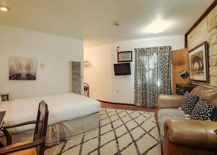 Simmer Motel