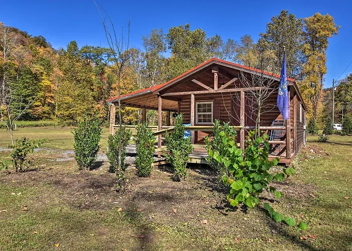 Parsons Cabin W/ Fire Pit & River Access!