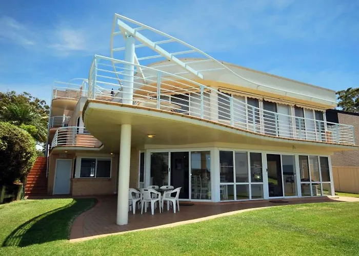 The Clippers 1 Fabulous Waterfront Unit