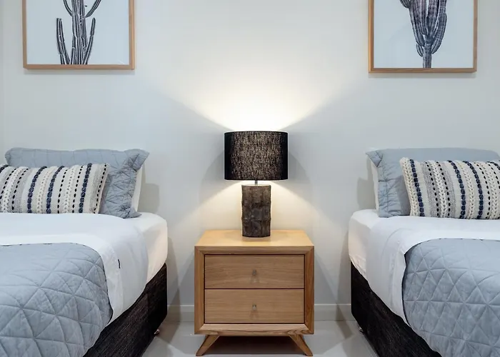 Central No 5 Luxury Apartment